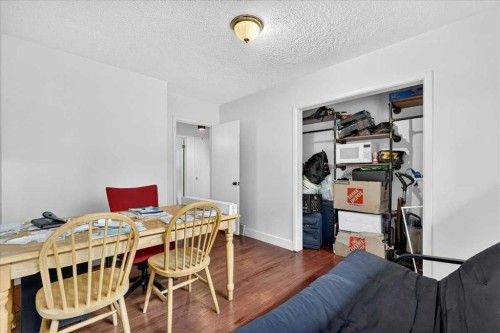 1944 10 Avenue Ne, Calgary, AB - Indoor Photo Showing Dining Room