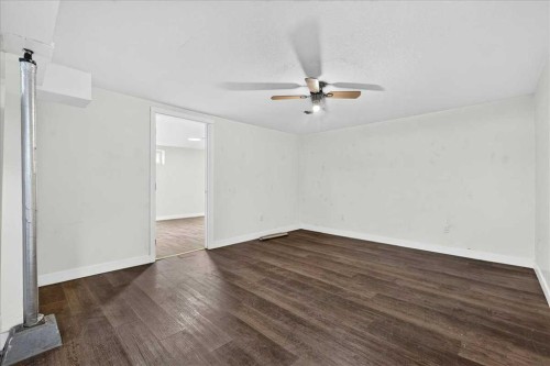 1944 10 Avenue Ne, Calgary, AB - Indoor Photo Showing Other Room