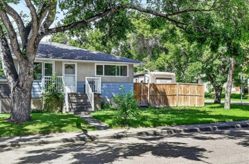 1944 10 Avenue Ne, Calgary, AB - Outdoor
