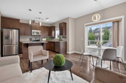 558 Evanston Manor NW Calgary, AB T3P 0R8