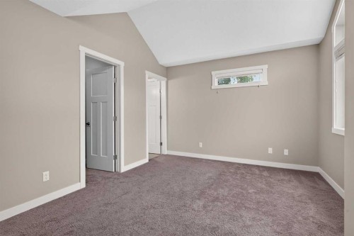 558 Evanston Manor Nw, Calgary, AB - Indoor Photo Showing Other Room