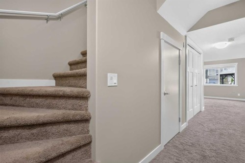 558 Evanston Manor Nw, Calgary, AB - Indoor Photo Showing Other Room