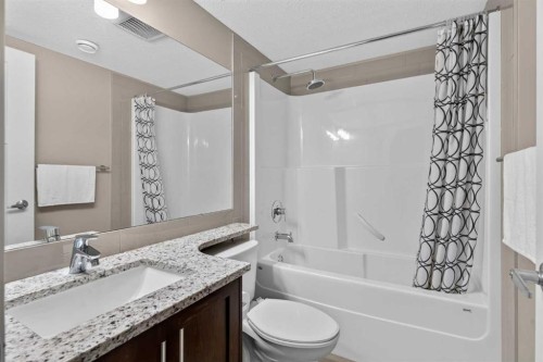 558 Evanston Manor Nw, Calgary, AB - Indoor Photo Showing Bathroom