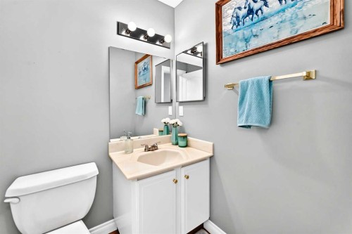 213 Point Mckay Terrace Nw, Calgary, AB - Indoor Photo Showing Bathroom