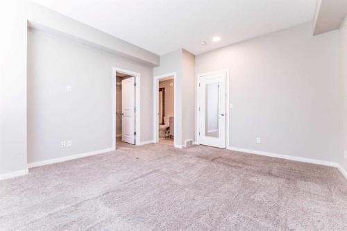 105 Highview Gate Se, Airdrie, AB - Indoor Photo Showing Other Room