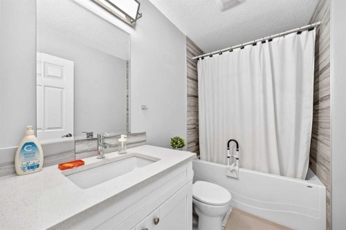 125 Appleburn Close Se, Calgary, AB 