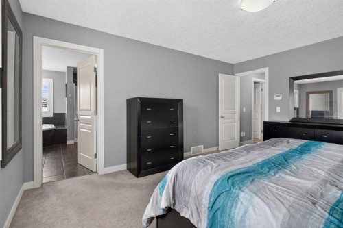 234 Pantego Way Nw, Calgary, AB - Indoor Photo Showing Bedroom