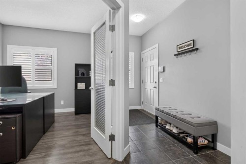 234 Pantego Way Nw, Calgary, AB - Indoor Photo Showing Other Room