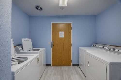417-333 Garry Crescent Ne, Calgary, AB - Indoor Photo Showing Laundry Room