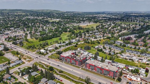 417-333 Garry Crescent Ne, Calgary, AB - Outdoor With View