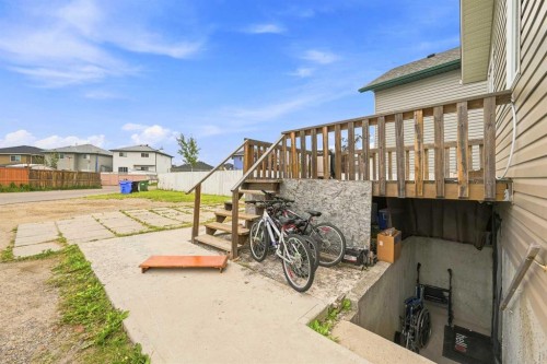 176 Taracove Estate Drive Ne, Calgary, AB - Outdoor