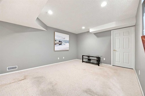 128 Sienna Park Green Sw, Calgary, AB - Indoor