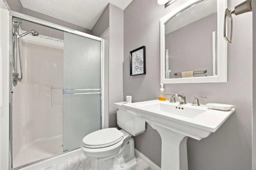 128 Sienna Park Green Sw, Calgary, AB - Indoor Photo Showing Bathroom