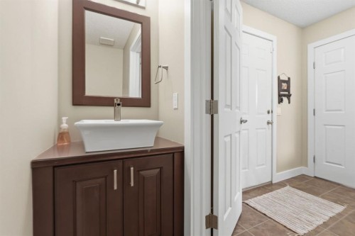 135 Douglas Woods Hill Se, Calgary, AB - Indoor