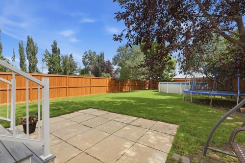 135 Douglas Woods Hill Se, Calgary, AB - Outdoor With Backyard