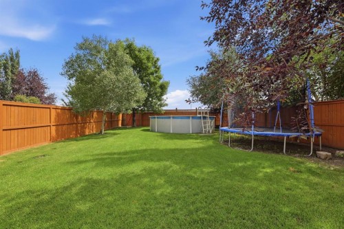 135 Douglas Woods Hill Se, Calgary, AB - Outdoor With Backyard