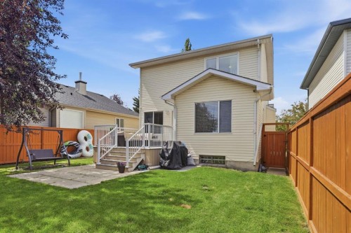 135 Douglas Woods Hill Se, Calgary, AB - Outdoor With Deck Patio Veranda With Exterior