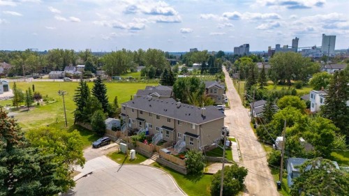102-1835 10 Avenue Se, Calgary, AB - Outdoor With View