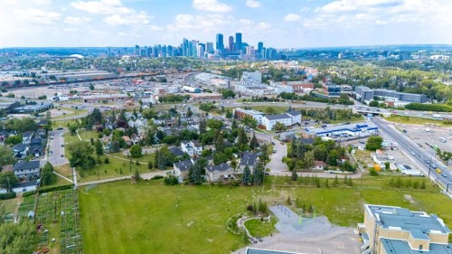 102-1835 10 Avenue Se, Calgary, AB - Outdoor With View