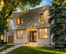 517 28 Avenue NW Calgary, AB T2M 2K9
