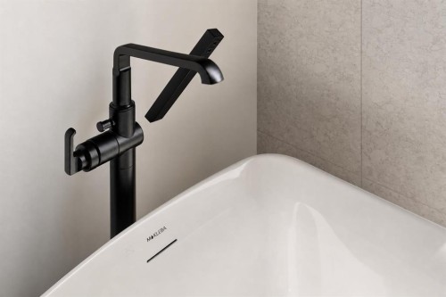 517 28 Avenue Nw, Calgary, AB - Indoor Photo Showing Bathroom