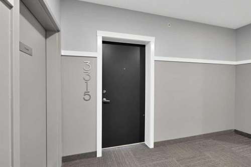 3315-33 Carringham Gate Nw, Calgary, AB - Indoor Photo Showing Other Room