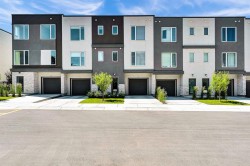 426 Shawnee Square SW Calgary, AB T2Y 0W4