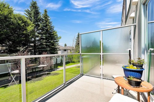 426 Shawnee Square Sw, Calgary, AB - Outdoor With Balcony With Exterior