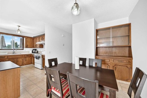 148 Fonda Drive Se, Calgary, AB - Indoor