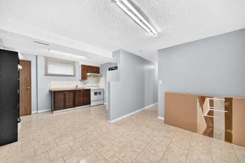 148 Fonda Drive Se, Calgary, AB - Indoor