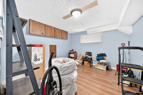 148 Fonda Drive Se, Calgary, AB - Indoor
