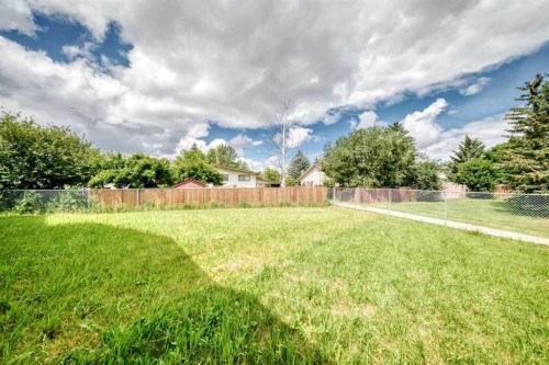 148 Fonda Drive Se, Calgary, AB - Outdoor