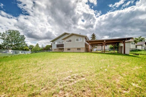 148 Fonda Drive Se, Calgary, AB - Outdoor