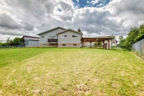 148 Fonda Drive Se, Calgary, AB - Outdoor