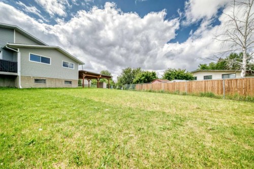 148 Fonda Drive Se, Calgary, AB - Outdoor