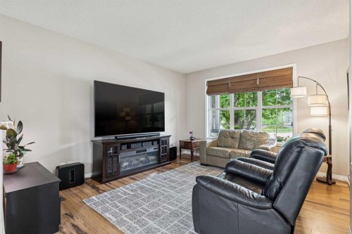 1857 New Brighton Drive Se, Calgary, AB - Indoor Photo Showing Living Room