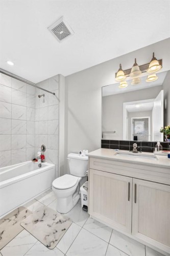 122 Cityside Way Ne, Calgary, AB - Indoor Photo Showing Bathroom