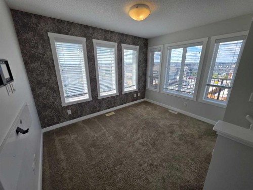 107 Lucas Boulevard Nw, Calgary, AB - Indoor Photo Showing Other Room