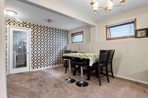 403 Shawinigan Drive Sw, Calgary, AB - Indoor Photo Showing Dining Room