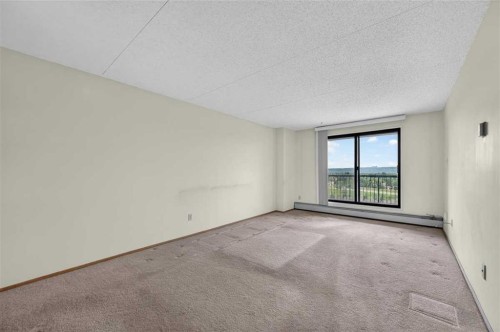 803-5204 Dalton Drive Nw, Calgary, AB - Indoor Photo Showing Other Room