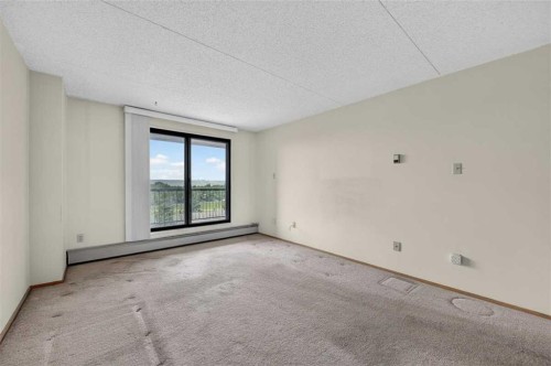 803-5204 Dalton Drive Nw, Calgary, AB - Indoor Photo Showing Other Room