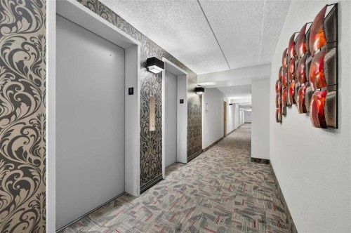 803-5204 Dalton Drive Nw, Calgary, AB - Indoor Photo Showing Other Room