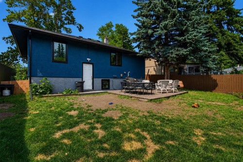 6420 18 Street Se, Calgary, AB - Outdoor With Deck Patio Veranda