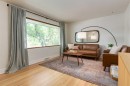 131 Thorncrest Road Nw, Calgary, AB  - Indoor Photo Showing Living Room 
