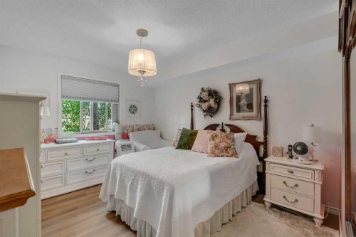 116-428 Chaparral Ravine View Se, Calgary, AB - Indoor Photo Showing Bedroom