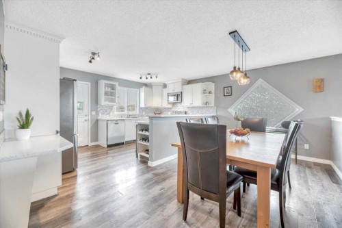 156 Aspen Creek Crescent, Strathmore, AB - Indoor Photo Showing Dining Room