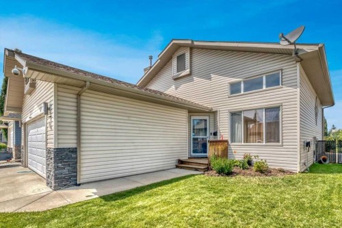 156 Aspen Creek Crescent, Strathmore, AB - Outdoor
