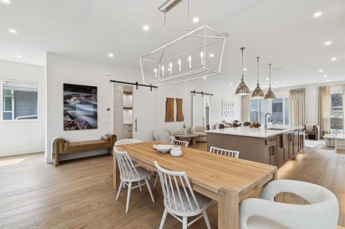 4407 17 Street Sw, Calgary, AB - Indoor Photo Showing Dining Room