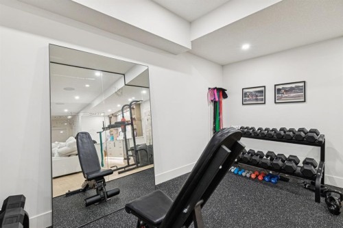 4407 17 Street Sw, Calgary, AB - Indoor Photo Showing Gym Room