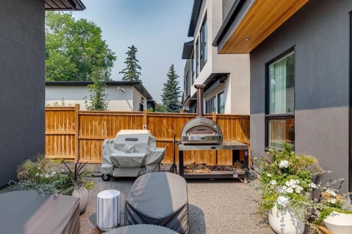 4407 17 Street Sw, Calgary, AB - Outdoor With Deck Patio Veranda